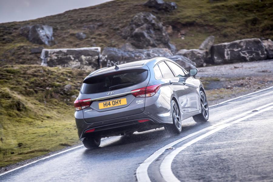  Hyundai i40 Tourer 2019 года  (UK) (фото 10 из 40)